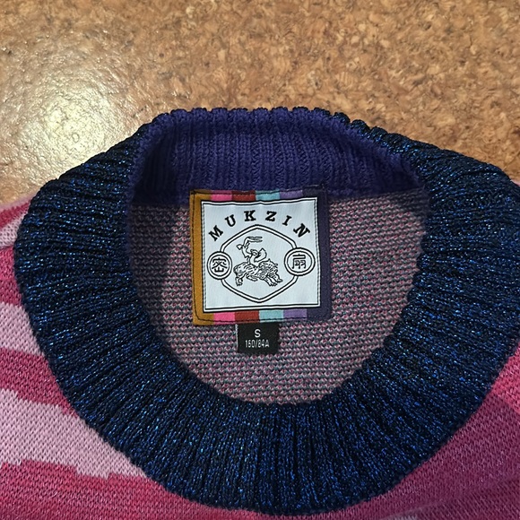 Bold Graphic Colorful Flower Eye Sweater - Picture 5 of 7